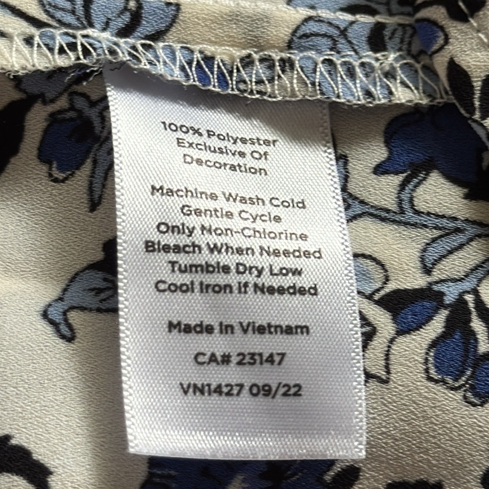 Talbots ivory blue floral print crochet trim‎ long sleeves top Sz 3X - Picture 6 of 6